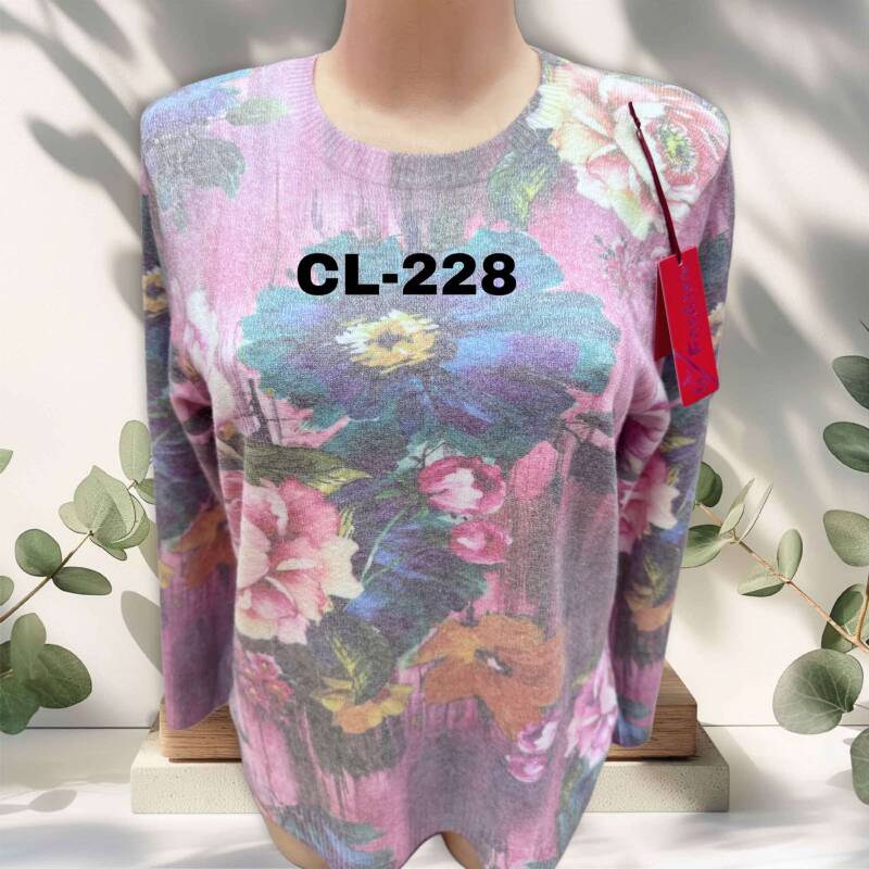 Swetry damskie Roz L-3XL. 1 kolor. Paczka 12 szt